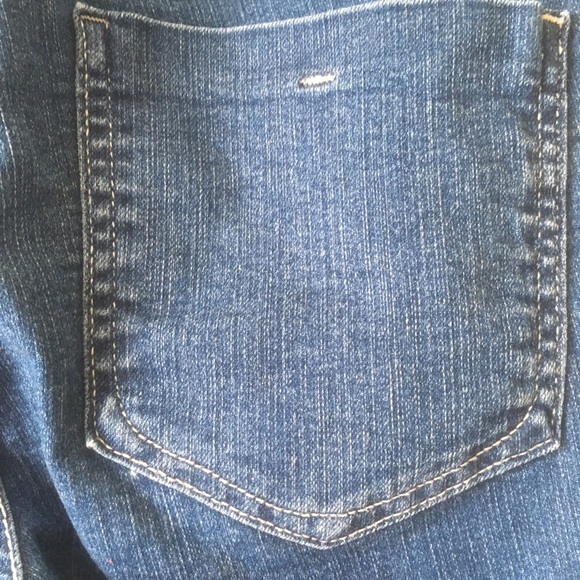 Capri Jeans - Picture 4 of 8